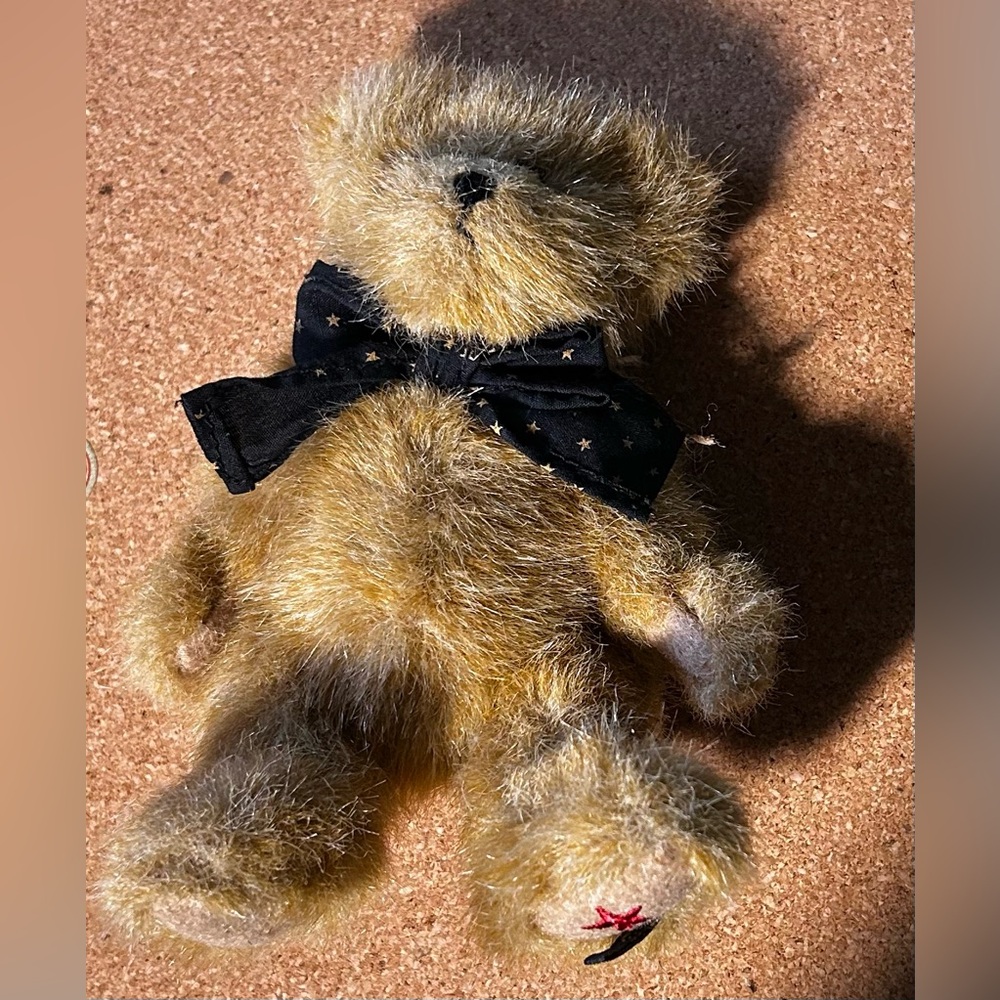 Boyds Bear plush, part of The Boyd’s Collection. 7”